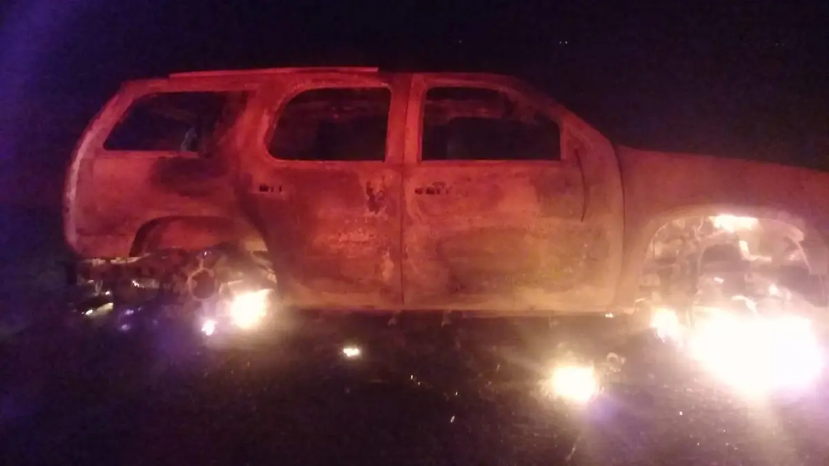 camioneta robada e incendiada